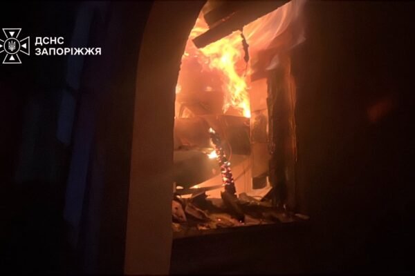Росіяни вдарили по Запоріжжю: Пошкоджено кафе, автомийка та будинки