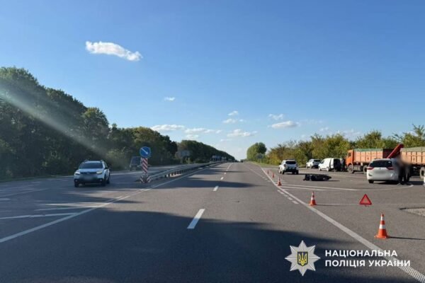 Дві 15-річних дівчини на скутері не розминулися з “Тойотою” на Полтавщині
