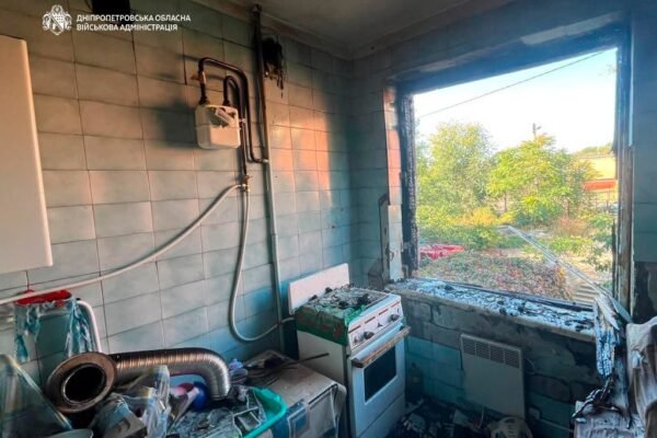 Двоє людей дістали поранень внаслідок обстрілів Дніпропетровщини