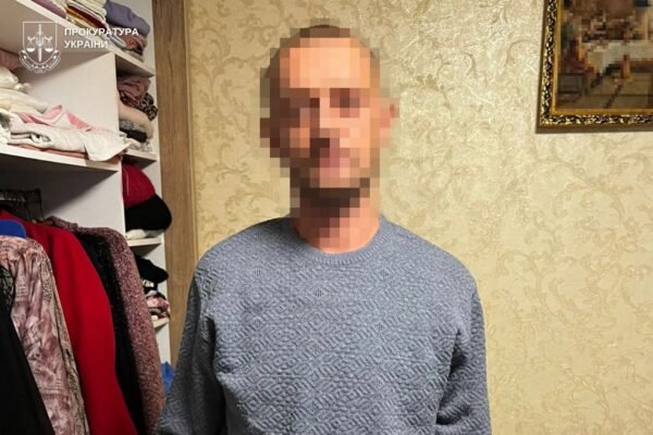 Львів’янин пограбував алкомаркет з іграшковим пістолетом: Його засудили до 4 років тюрми