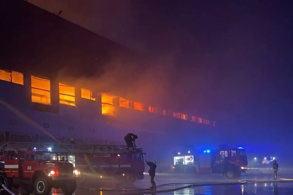 У Хмельницькому РФ знищила останній великий логістичний розподільчий центр компанії “Епіцентр”