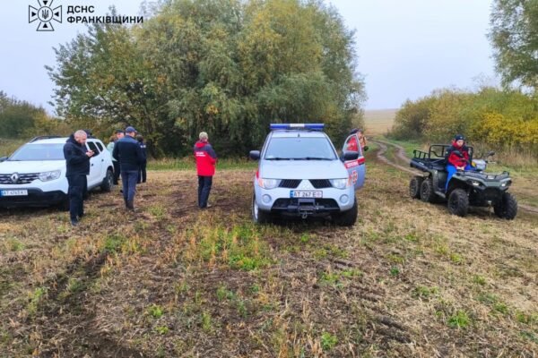 На Франківщині троє людей заблукали у лісі: Тривають пошуково-рятувальні роботи
