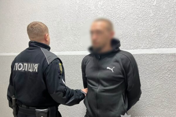 На Закарпатті п’яний мотоцикліст збив жінку-пішохода і втік – його розшукали впродовж години