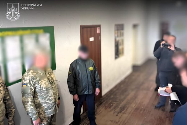 20 тис. грн за службу у прикордонному загоні на Закарпатті: Правоохоронці викрили підполковника