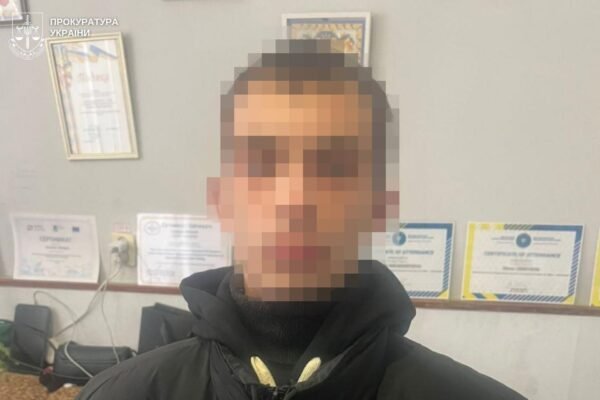 У Львові за сексуальні злочини проти чотирьох дівчаток 23-річного чоловіка засудили до 15 років тюрми