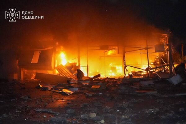 На Одещині ворог двічі вдарив по рятувальниках