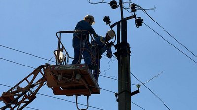 Дніпро залишився без світла внаслідок ворожих атак