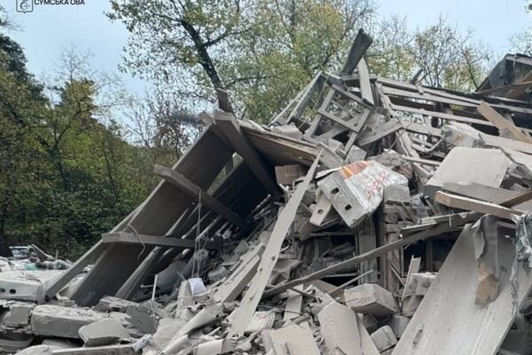 Ворог скинув КАБи на житлову забудову Сум