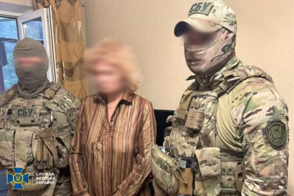 СБУ затримала ворожу коригувальницю, що наводила удари на військові та волонтерські об’єкти Дніпра та області