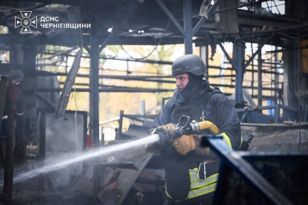 На Чернігівщині за добу 18 поранених через удар по підприємству, одна людина загинула