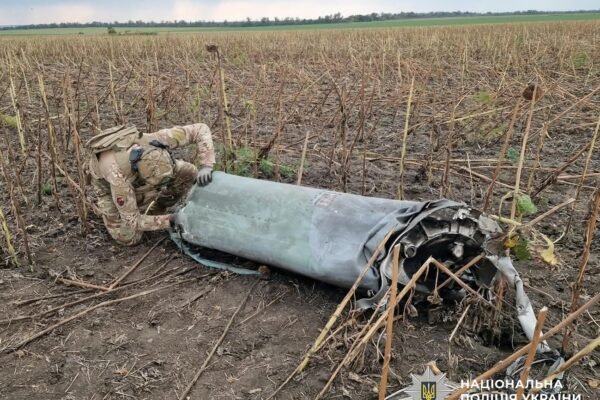 В одному з районів Кіровоградської області знайшли бойові частини ракети, що не вибухнула