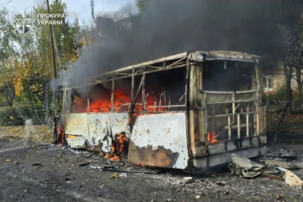 В Краматорську вже 30 загиблих через удар по автобусу